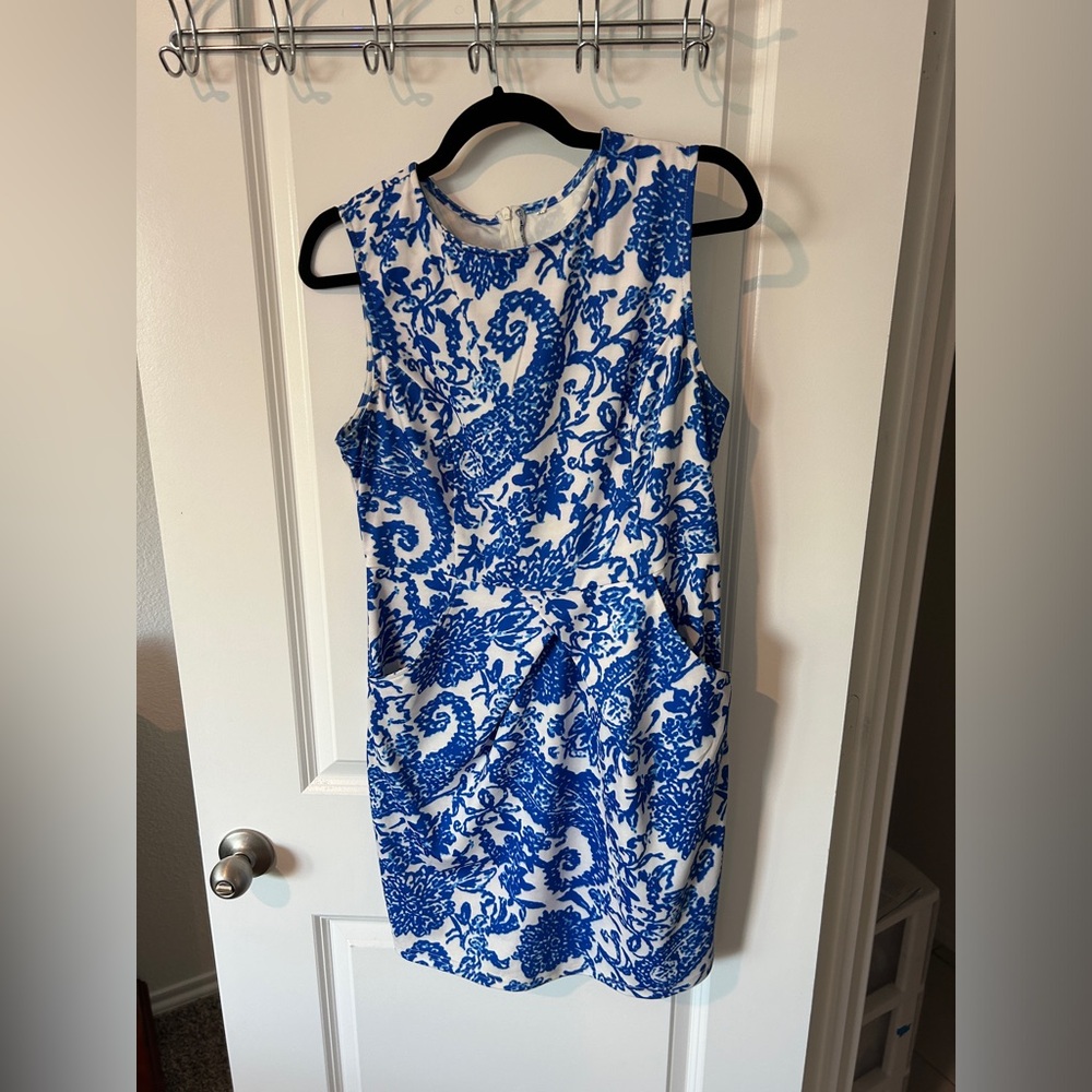 Blue and white paisley print dress with pockets size large